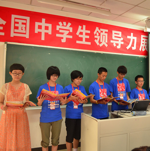 图4项目小组现场展示_副本